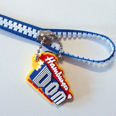 ZipperLanyard_Anhaenger_500.jpg